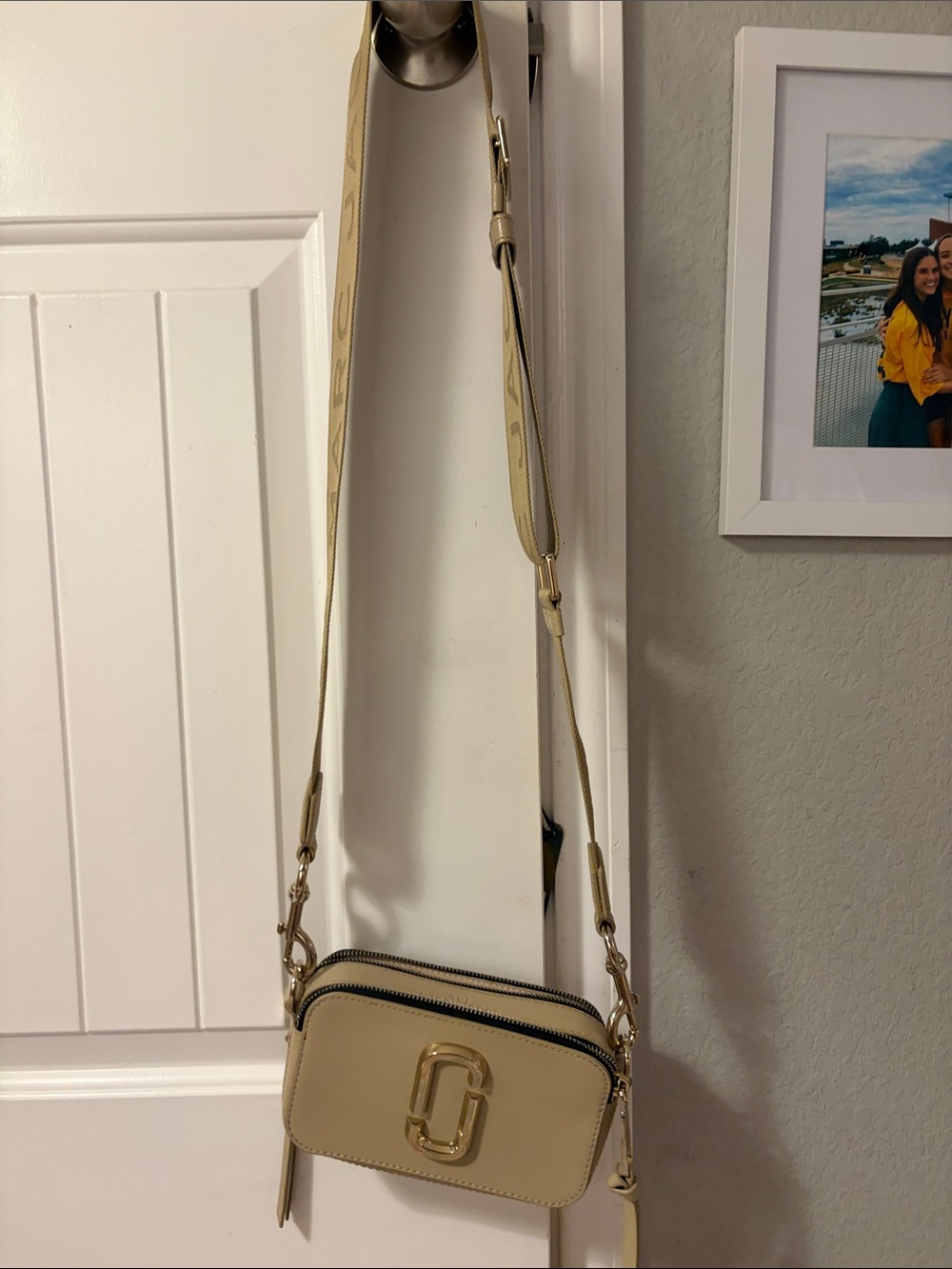 Marc Jacobs Cream Double-Zip Snapshot Crossbody with Logo Strap